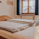 Апартаменты Gaestehaus Wechs *
