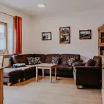 Gaestehaus Wechs *